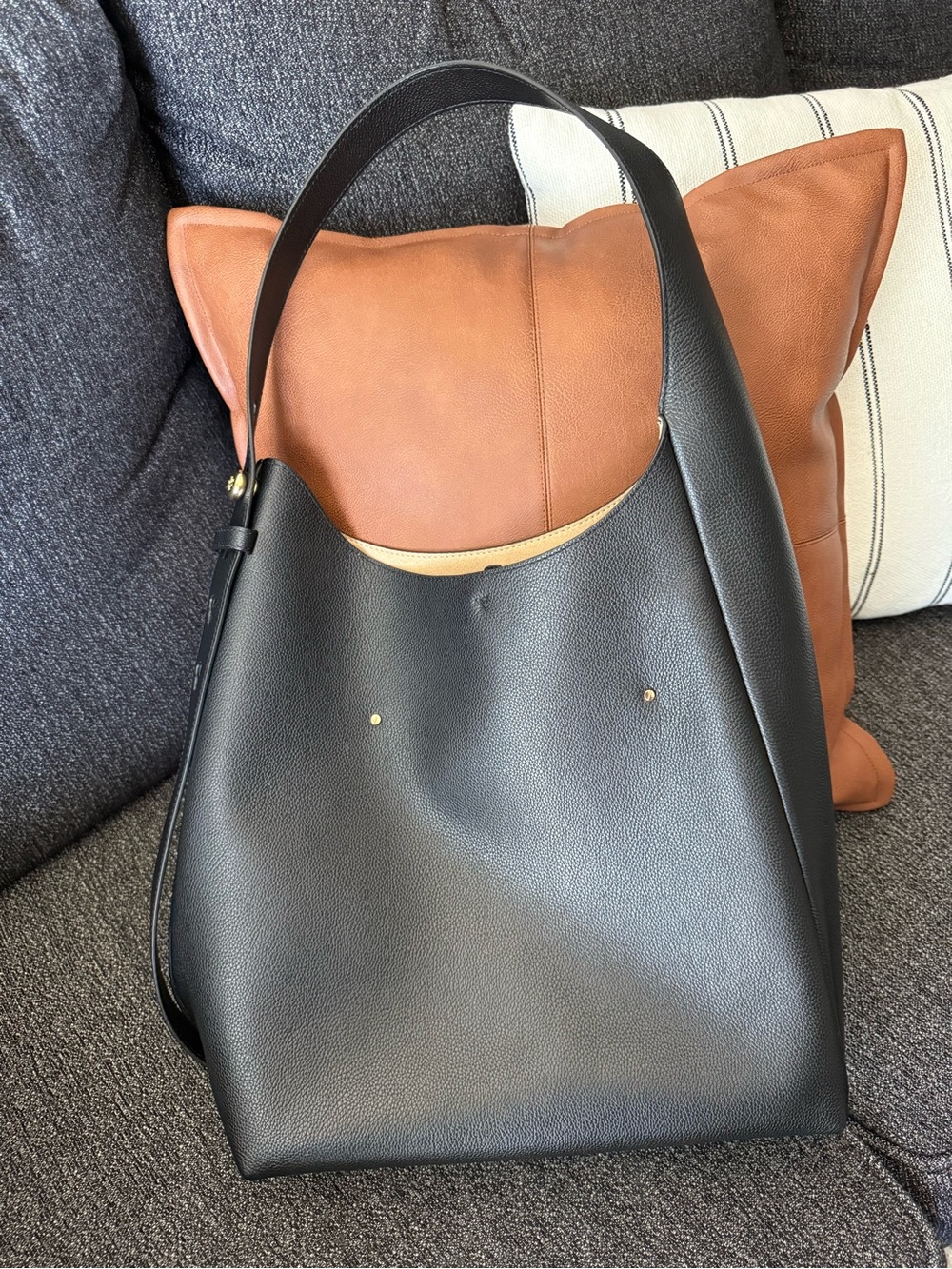 Tory Burch Romy Hobo - Picture 2 of 9
